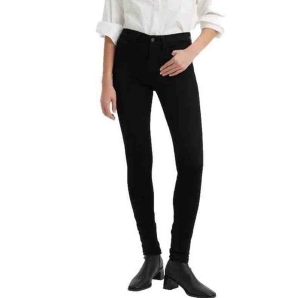 NWT Levi’s Jeans 720 High Rise Super Skinny Size 6 Petite or 16 Petite